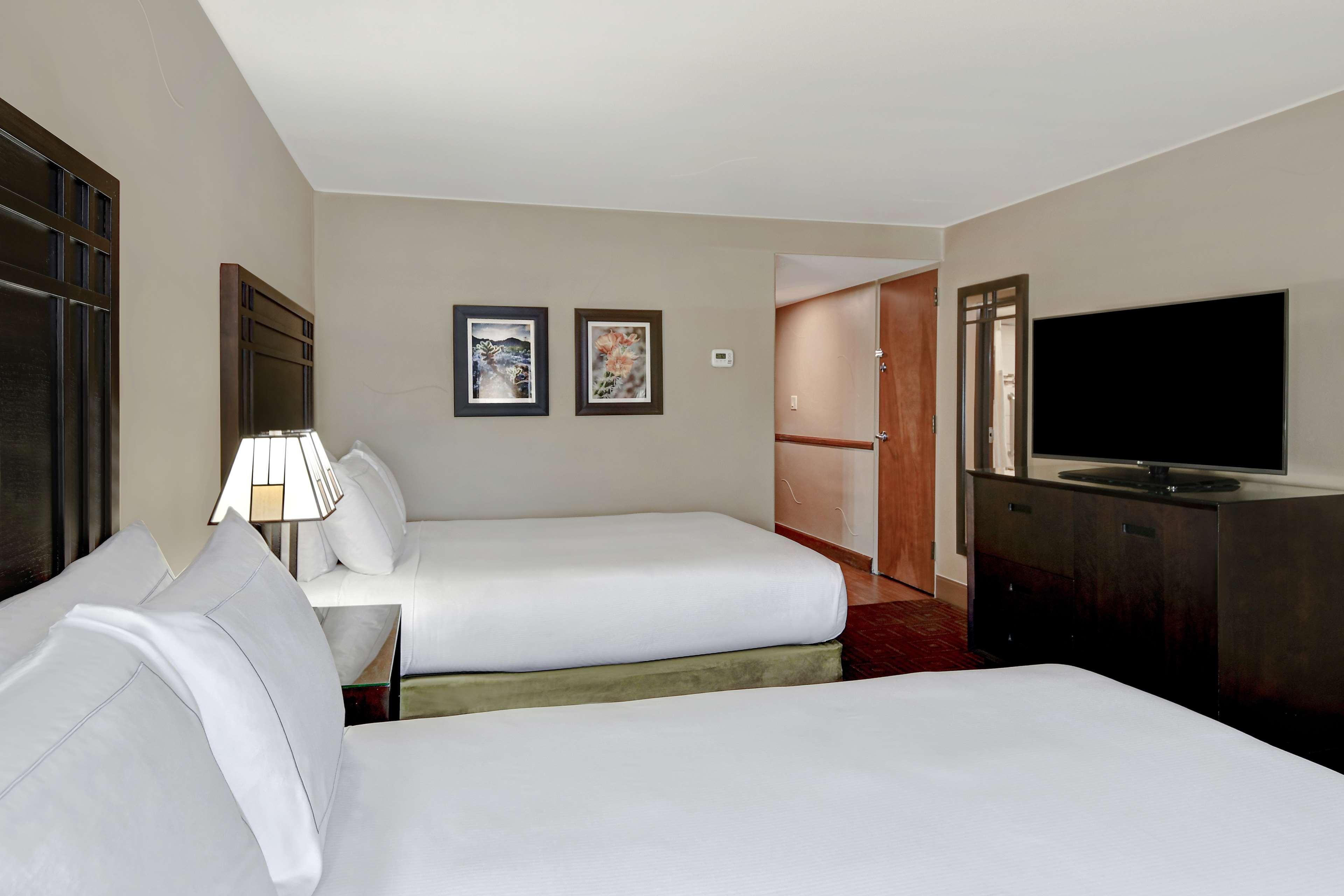 Doubletree By Hilton Phoenix- Tempe Exterior foto