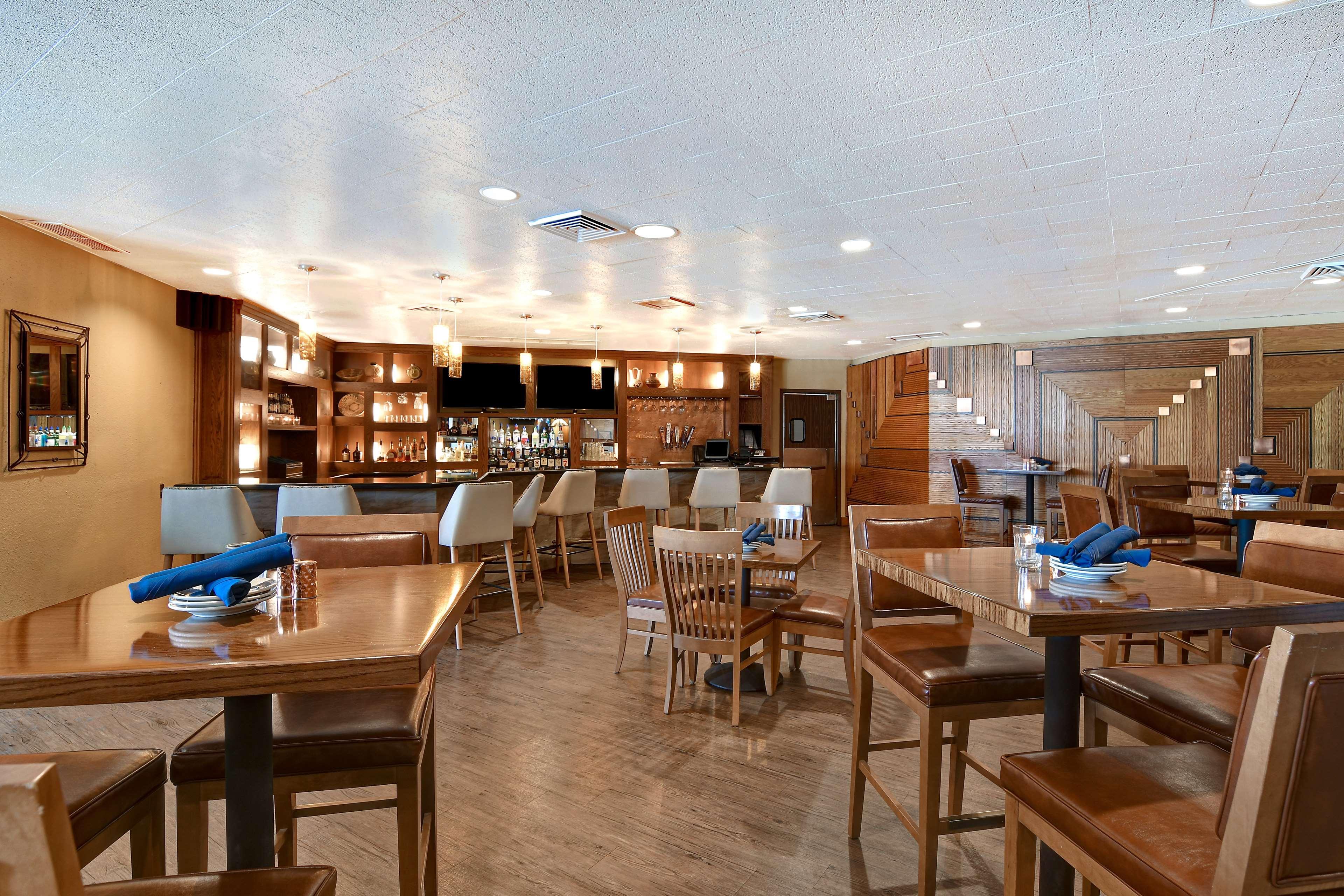 Doubletree By Hilton Phoenix- Tempe Exterior foto