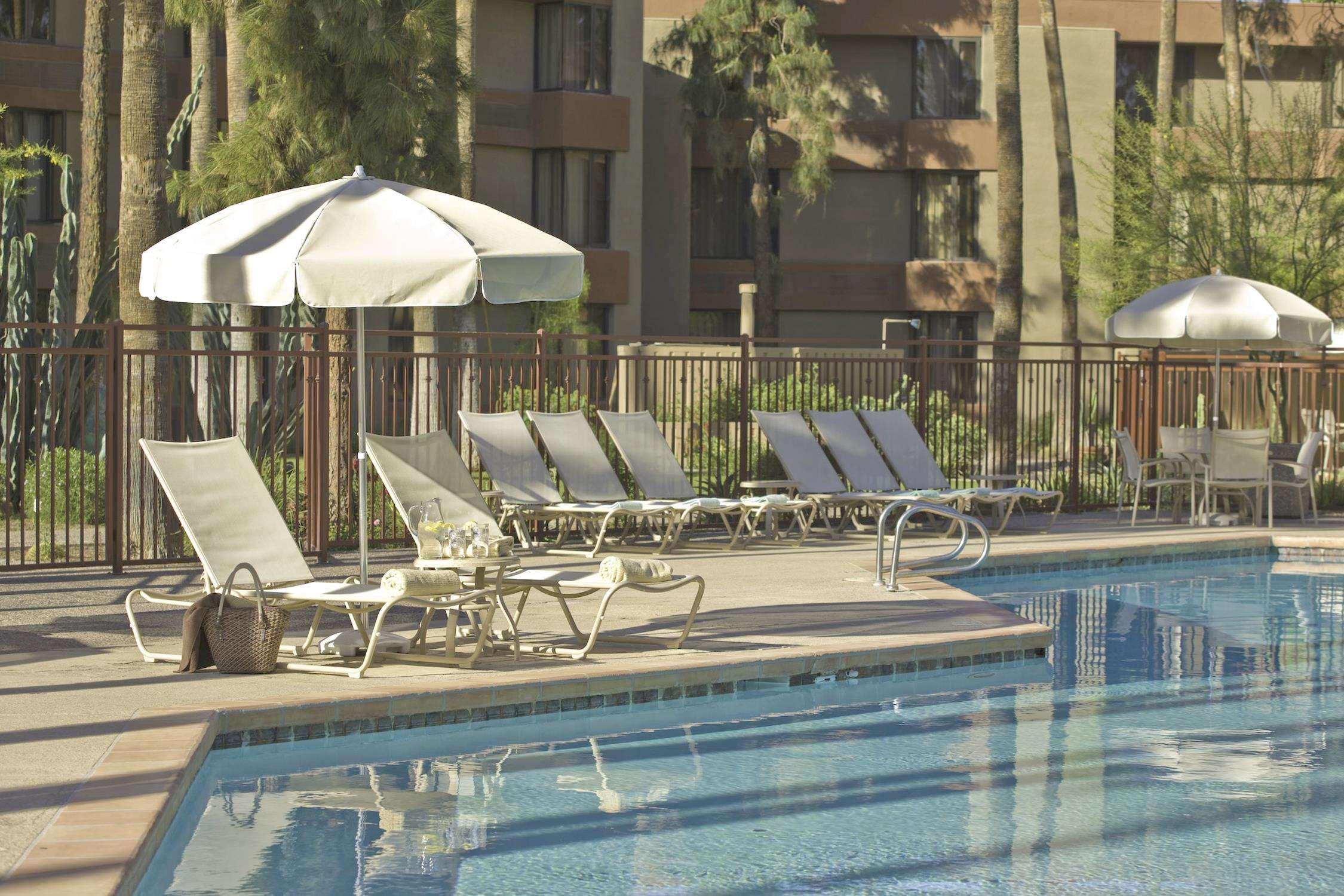 Doubletree By Hilton Phoenix- Tempe Exterior foto
