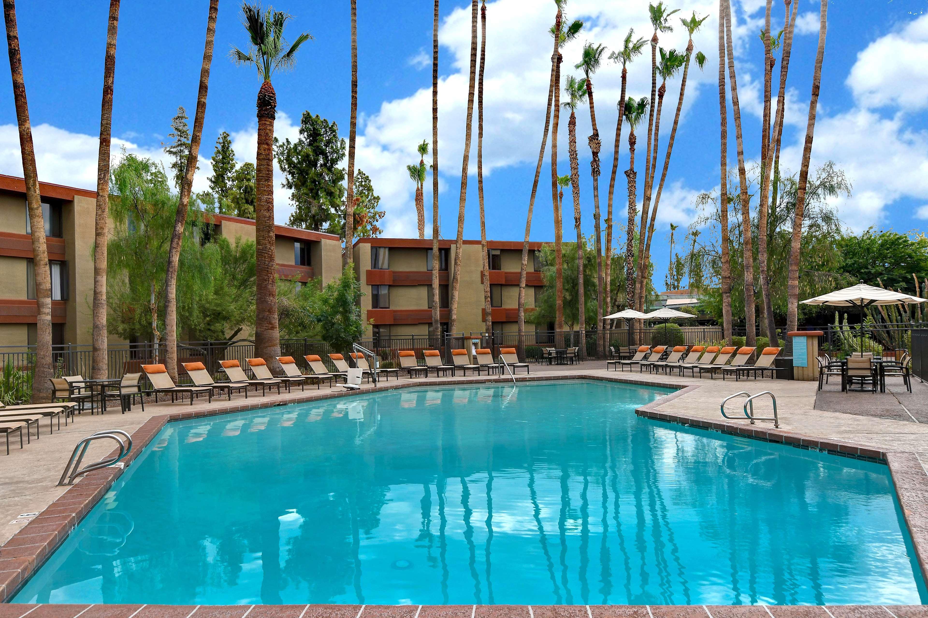 Doubletree By Hilton Phoenix- Tempe Exterior foto