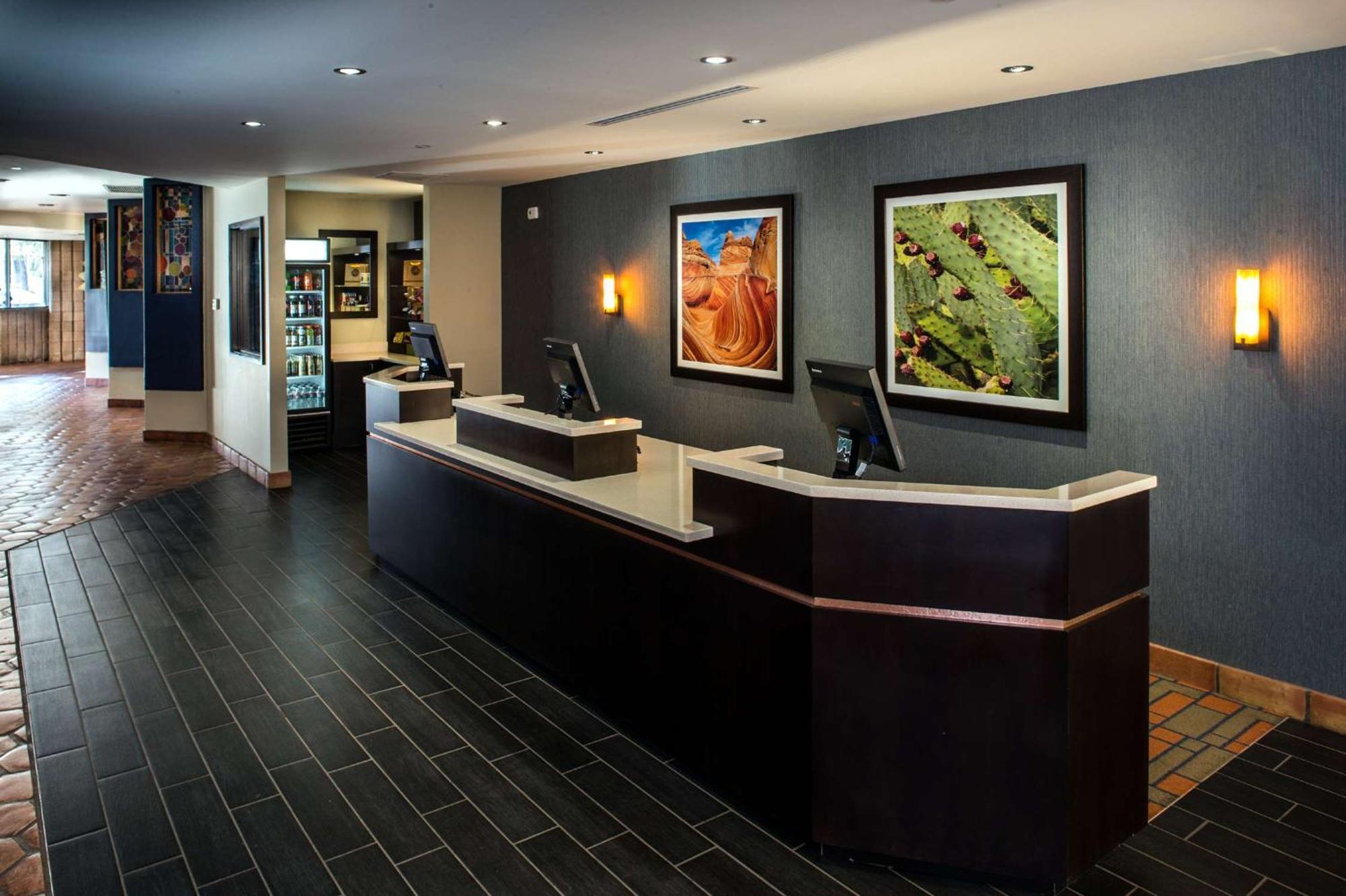 Doubletree By Hilton Phoenix- Tempe Exterior foto